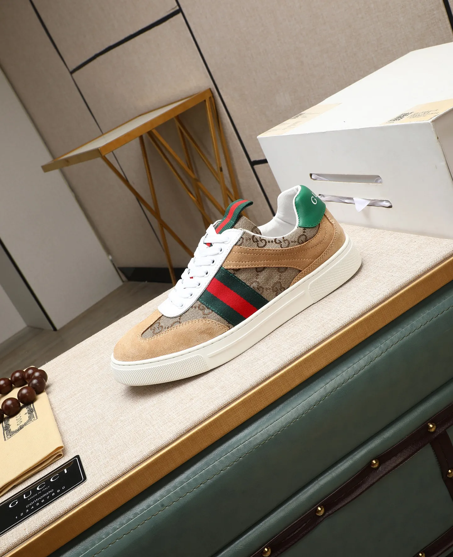 Men's men's shoes 💰440 GUCCI🔍🔍The latest model is on sale at the same time at the counter. Original calfskin imported from Italy, genuine leather lining, (high-end, noble, and classy) with exquisite workmanship. Sole: Original sole provided by the original factory, ⚠Exclusive double-layer movable molded sole super comfortable⚠, real shot 🎬The real thing is better🔍🔍"High quality·Follow the order" Code number 38-44